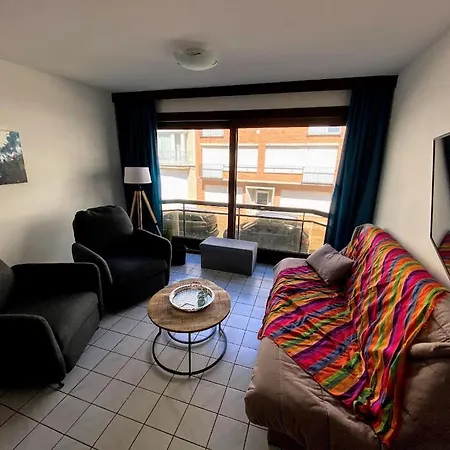 Appartement Sympa 6p Avec Garage Et Terrasse Ensoleillee Et Spacieuse A 25m De La Westende